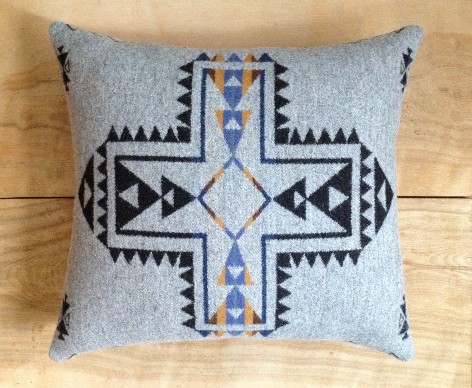 Pillow - Pendleton Wool Fabric - Native Geometric Tribal Arrow Cross Southwest Bohemian