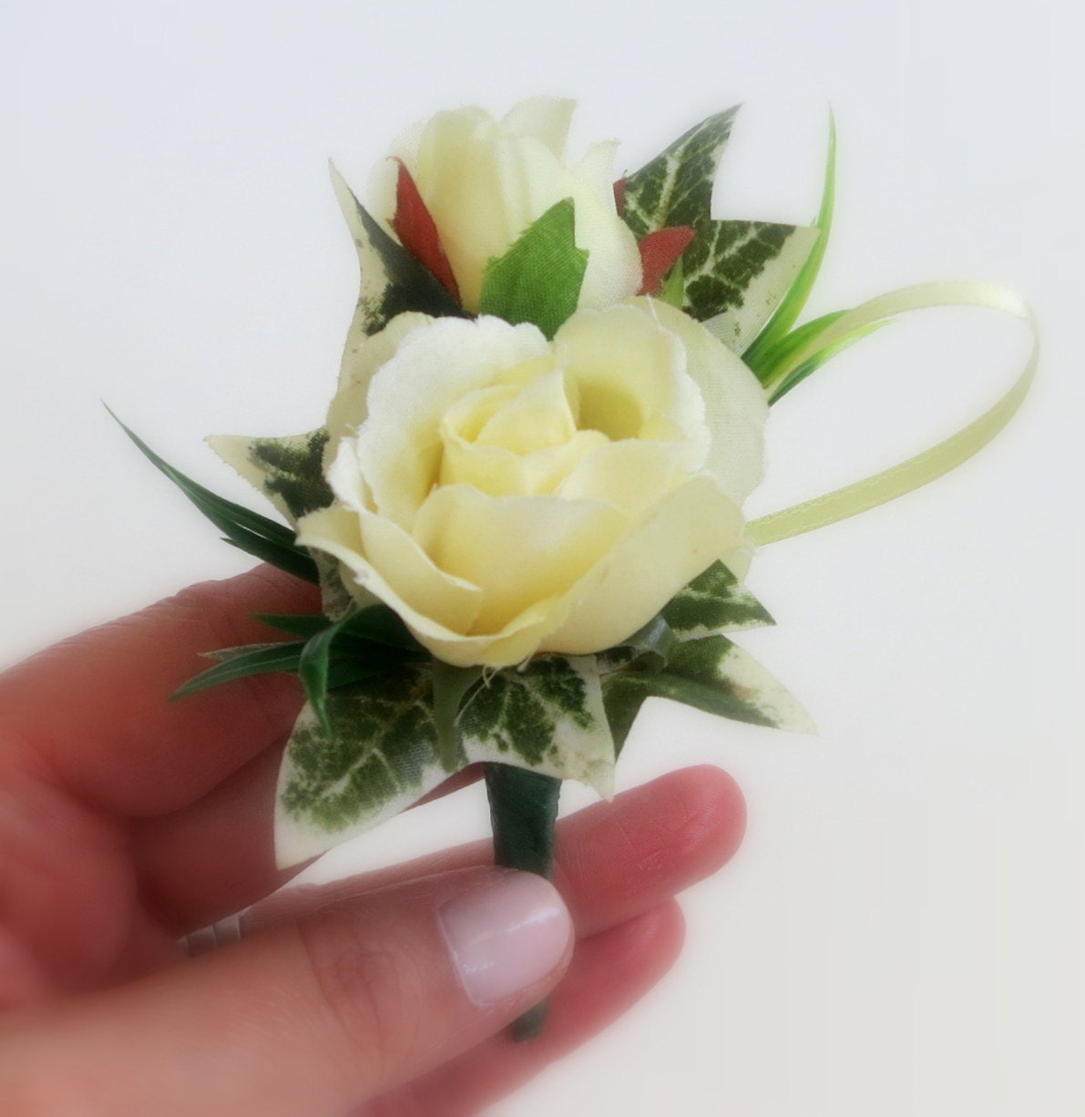 Faux Wedding Boutonniere - Anniversary Boutonniere - Prom Boutonniere - Pale Yellow Spray Roses Boutonniere