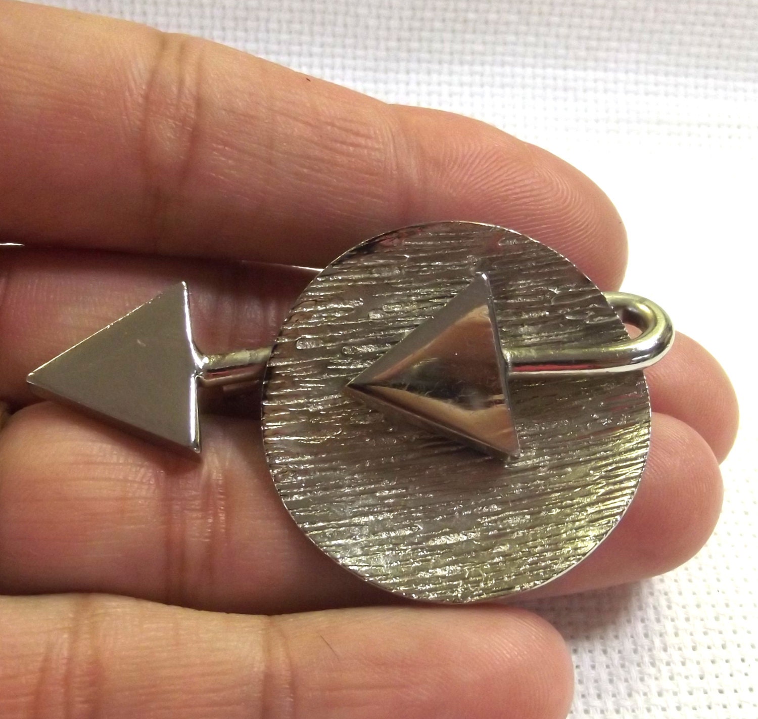 Vintage Abstract Brooch, Arrow Pin, 1940s Style, Silver Tone, Retro, Cape Closure, Hat Pin, Scarf Accent, Geometric