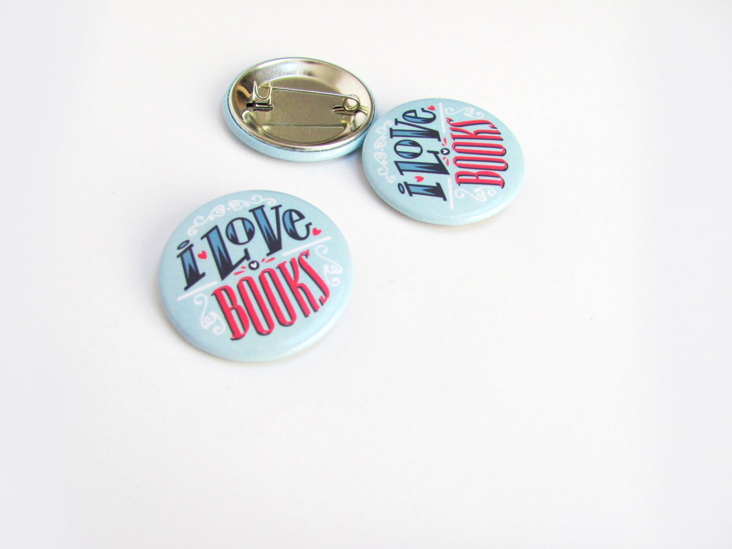 I love books button, hand type