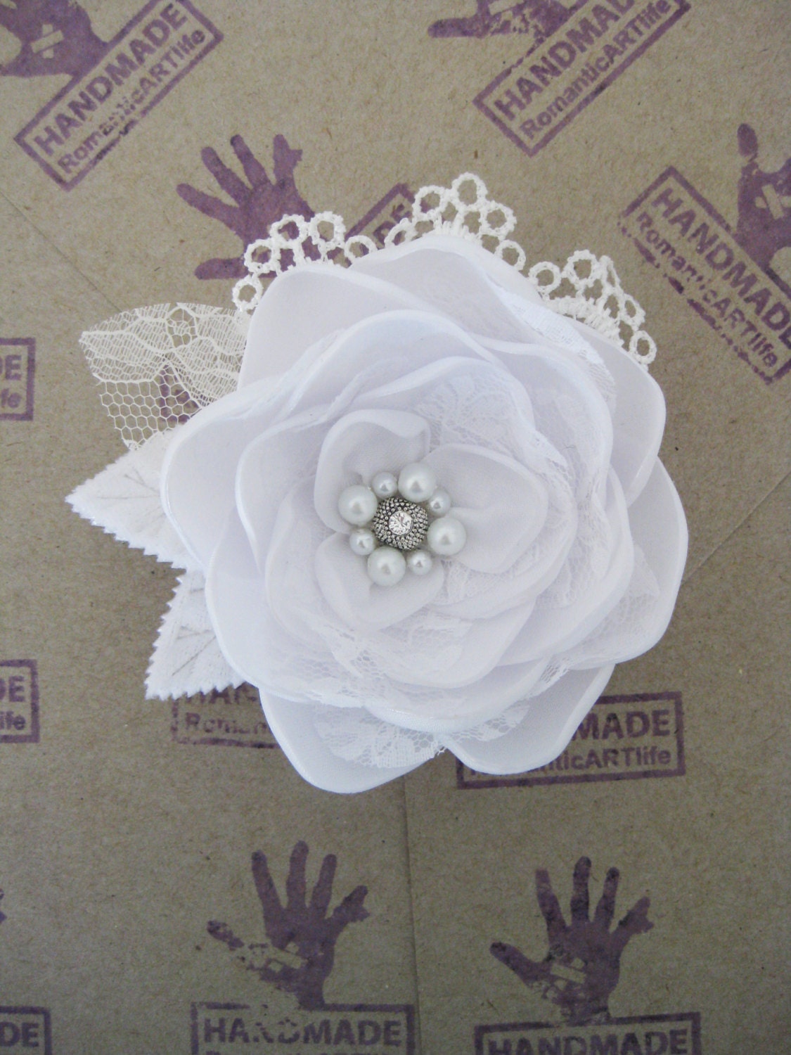 White Bridal Flower Clip. White Wedding Hair Flower Clip. Wedding Hair Piece. Bridal Flower Hair Accessory.