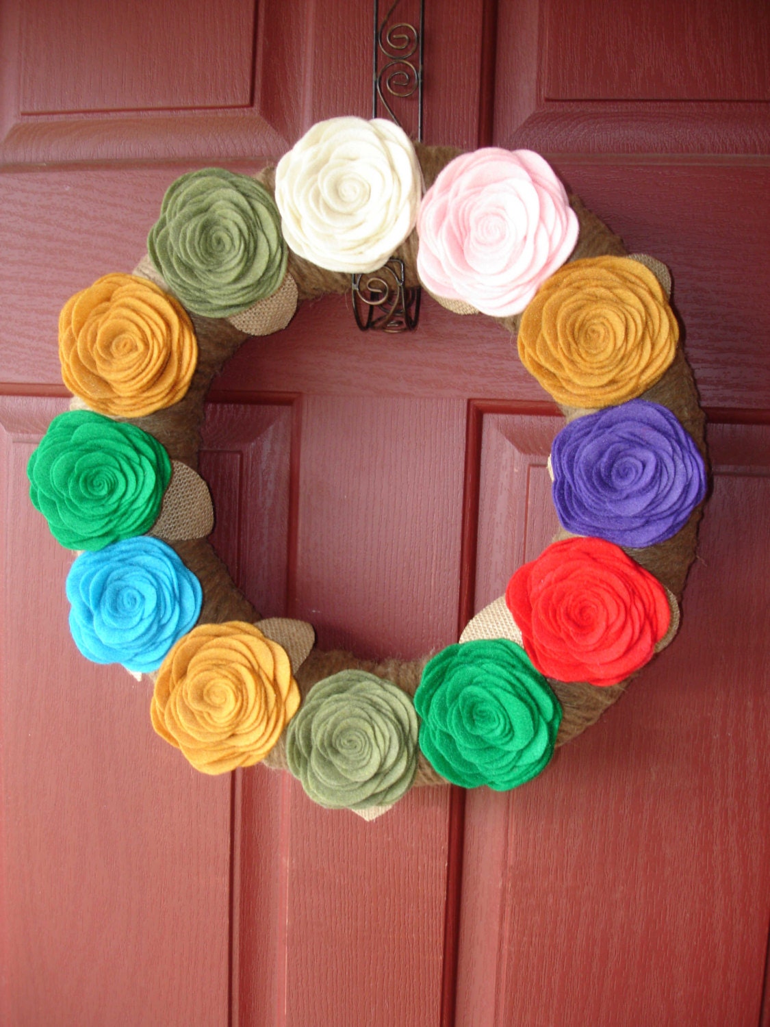 Birthstone Colors/Jute Yarn Wreath/Felt Roses/Personalized/Family Members/Kids/Grandchildren/Everyday Wreath/Gift Idea