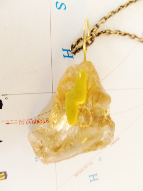 Pokemon Evolution Stone Necklace: Thunderstone