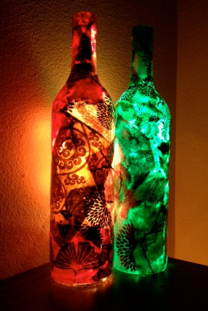 NEW Wine Bottle Light, Wine Bottle Lamp, Decoupage Wine Bottle with Lights, Decoupage on Lamp, Lokta Paper