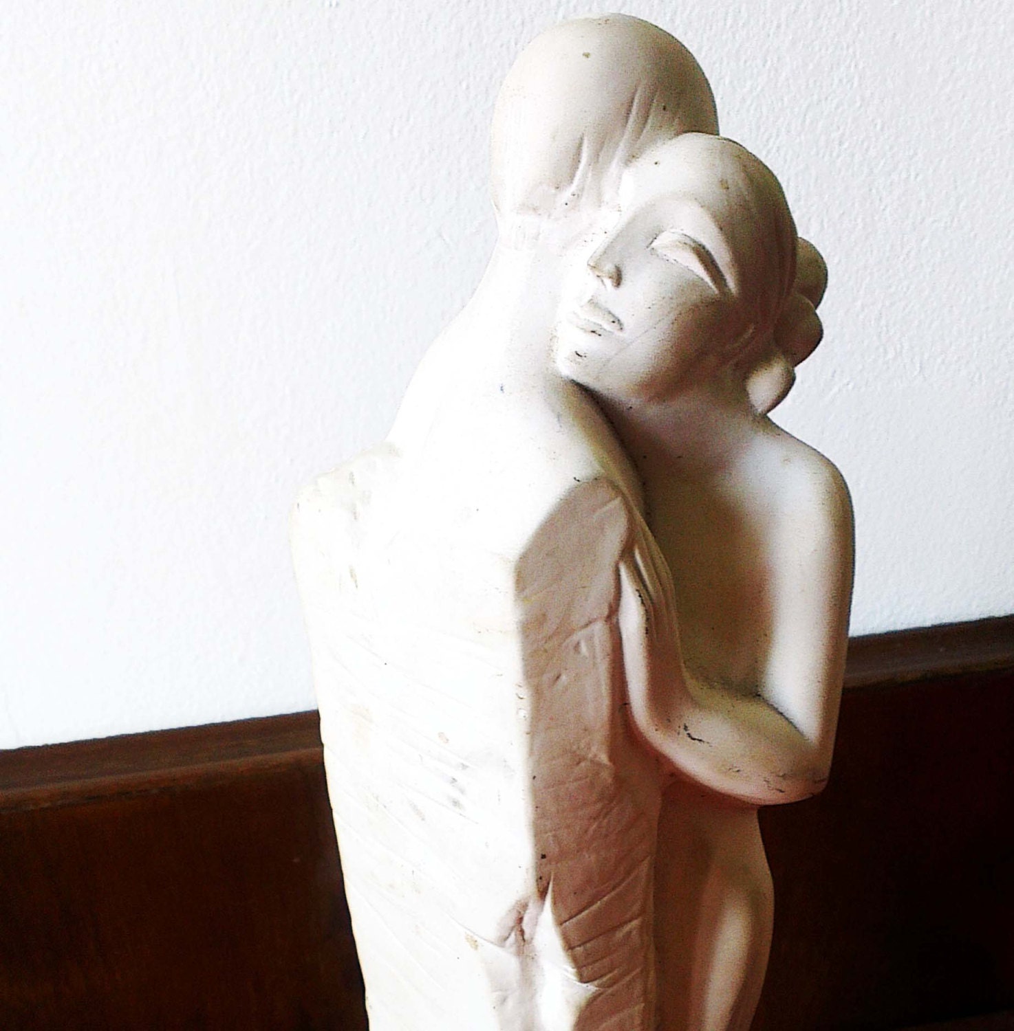 vintage sculpture "couple in love" unpainted white porcelain bisque figurine china pottery statue