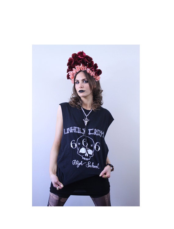 UNISEX - Unholy Cross Jersey Muscle T Shirt - Graphic Tshirt - Occult - Grunge