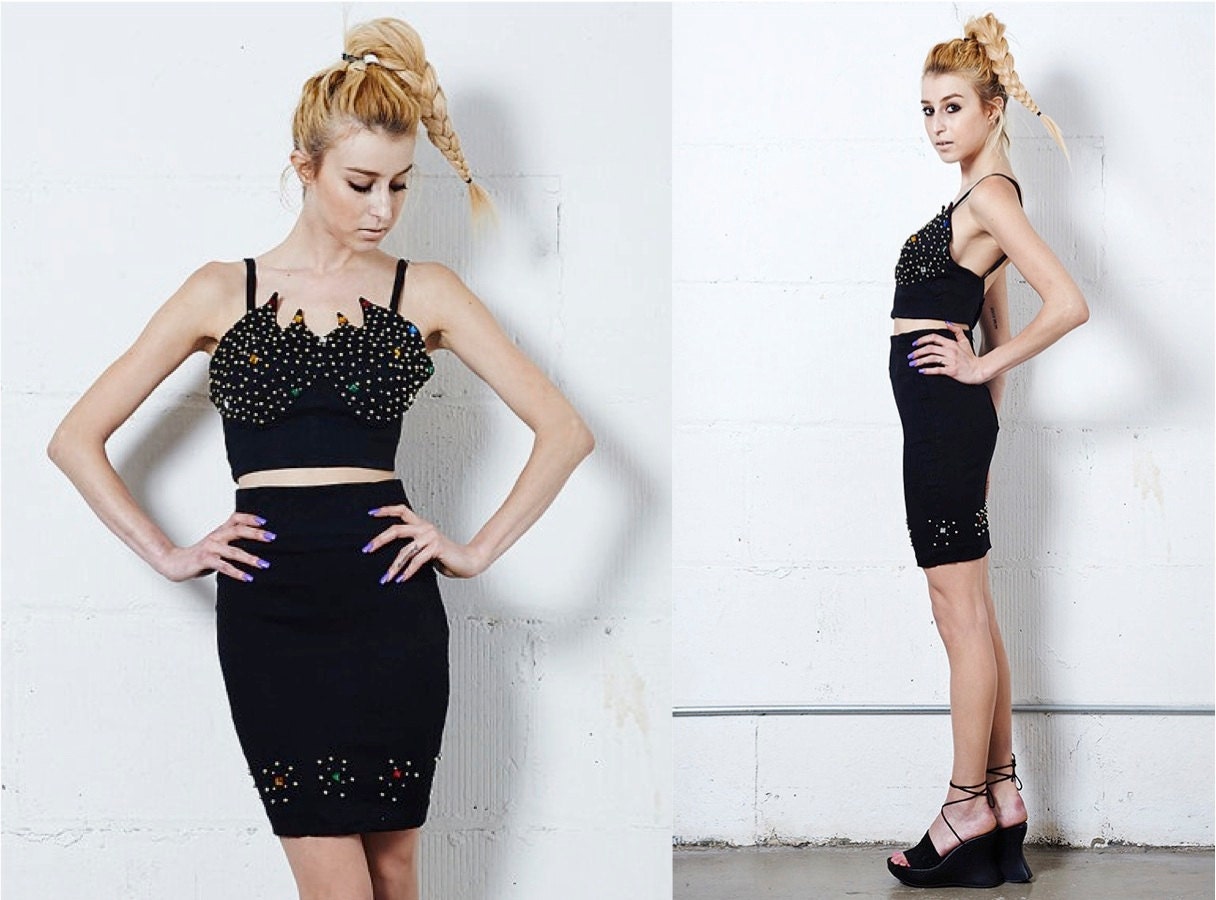 x / / / Jeweled 2 Piece Sm / / / x