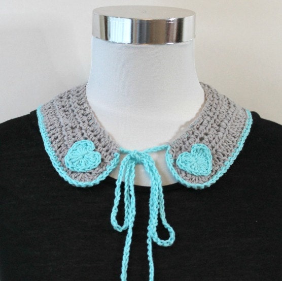 Crochet detachable grey Peter Pan collar with turquoise heart applique
