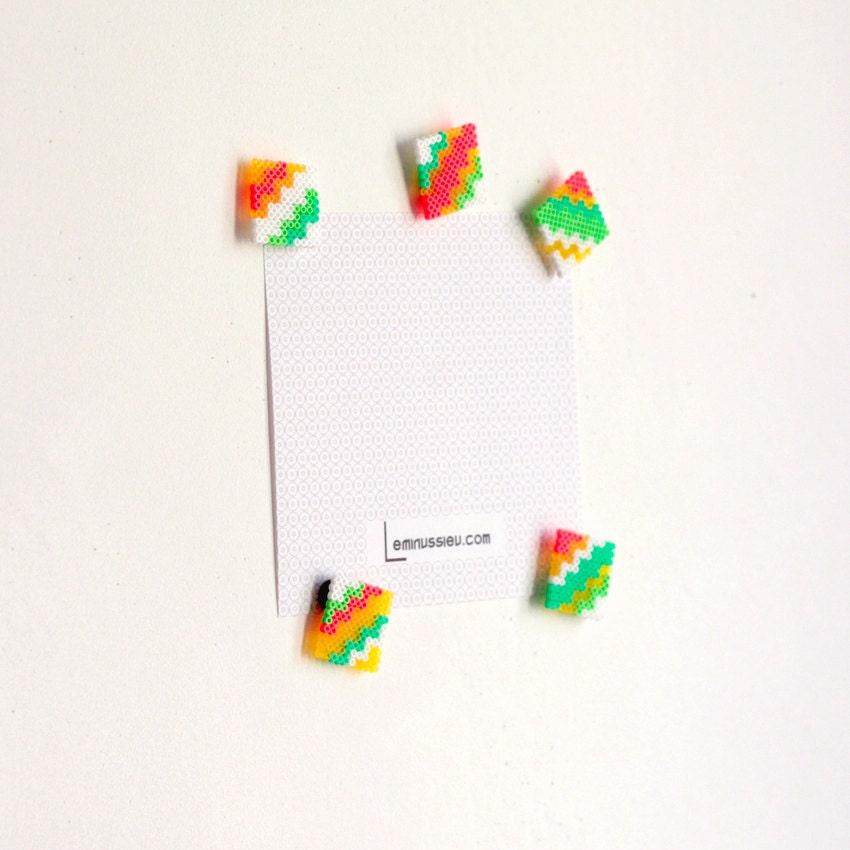 freeshippingfrance white green yellow neon pink Venice Cream Magnet x 5 iron bead - one hundred beads per magnet