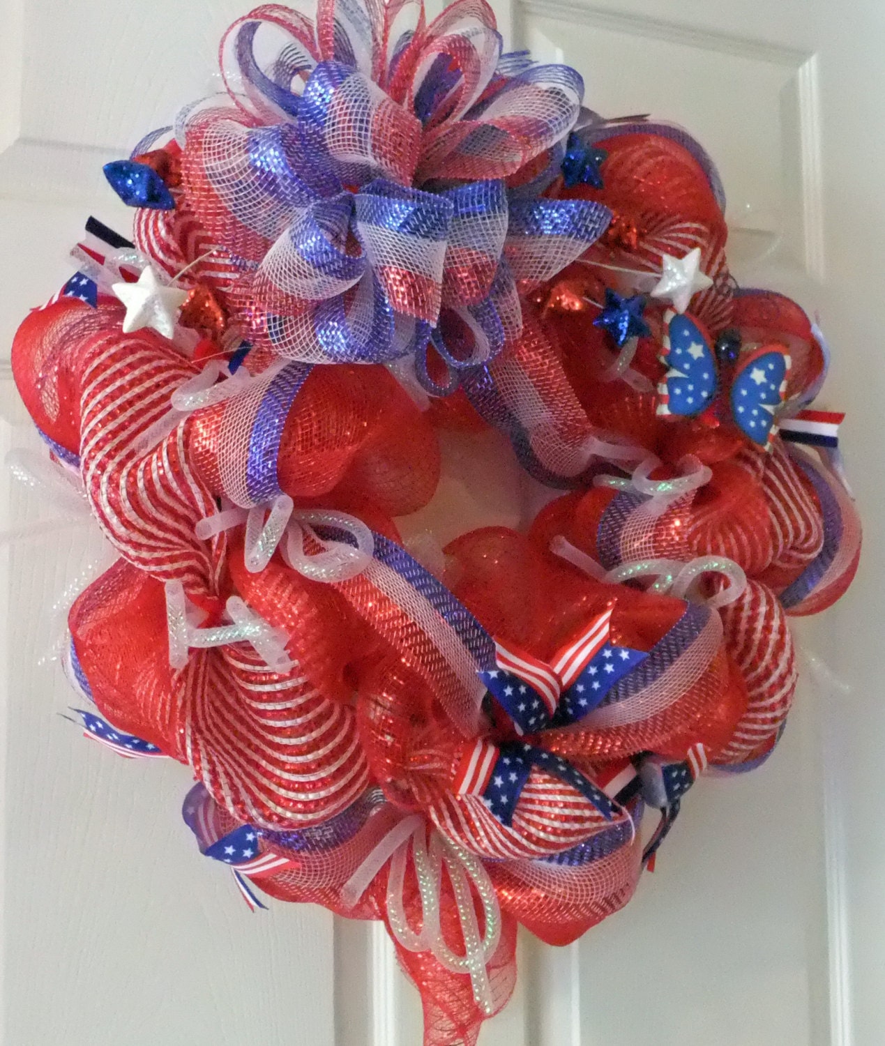 REDUCED Patriotic Summer Holidays Wreath, Memorial Day, July 4th Wreath, Deco Mesh Wreath