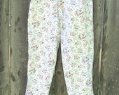 Vintage Palmetto's floral skinny high waisted pants jeans. Hot item for the Summer.