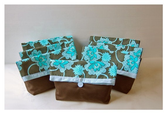 Bridesmaid Clutch Purse, blue black burlap, Bridesmaids Gift, Wedding Bridesmaid Clutch Set 4 5 6 custom MakeUp bag tagt team