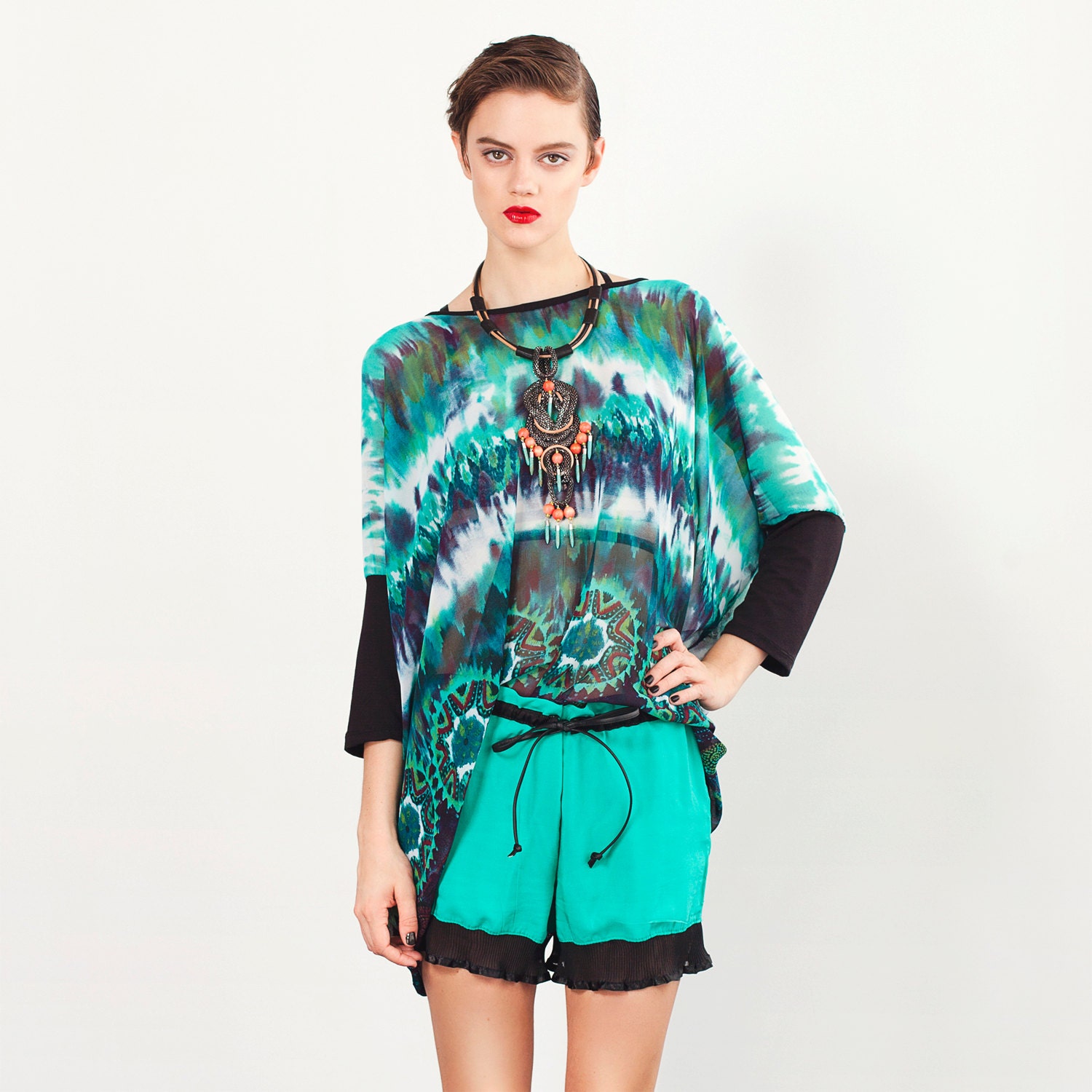 Box T - Tie Dye Border print chiffon, bamboo sleeves - One Size