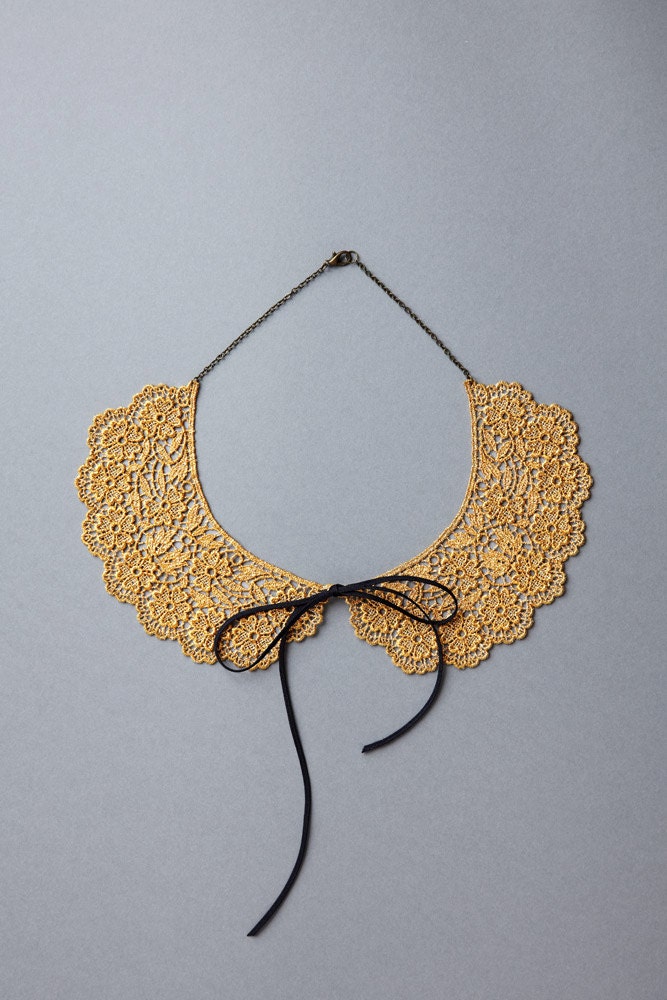 gold lace collar necklace