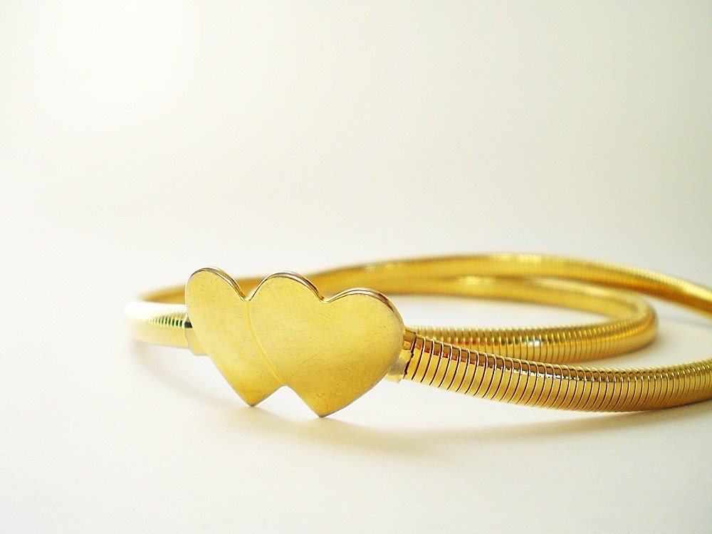 Gold Snake Belt, Vintage Skinny Metal  Belt, Double Heart Buckle, Chic 80s Fashion
