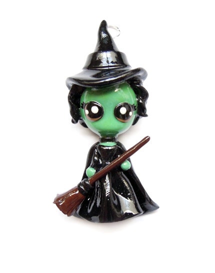 NEW - Classic Wicked Witch- Miniature Sculpture - Charm Pendant