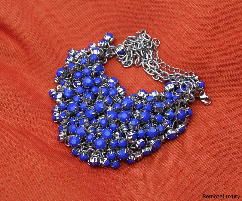 Bohemian jewelry - Vintage chainmaille statement necklace with blue dangling gems, 1980s boho hipster, retro hippie geometric jewelry