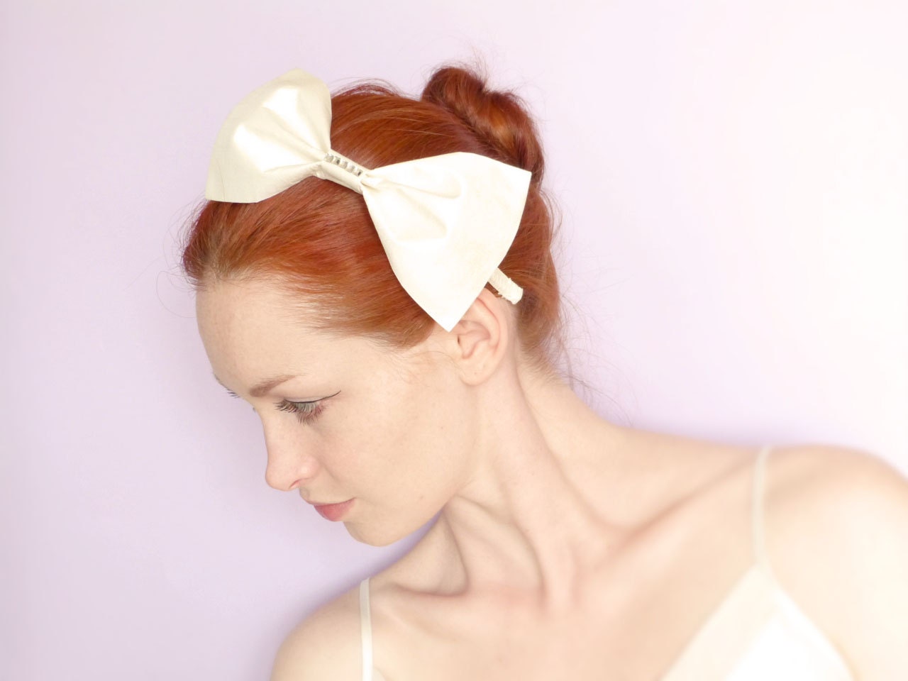 Off white bridal silk bow headband with Swarovski rhinestones OOAK by Jye, Hand-made in France