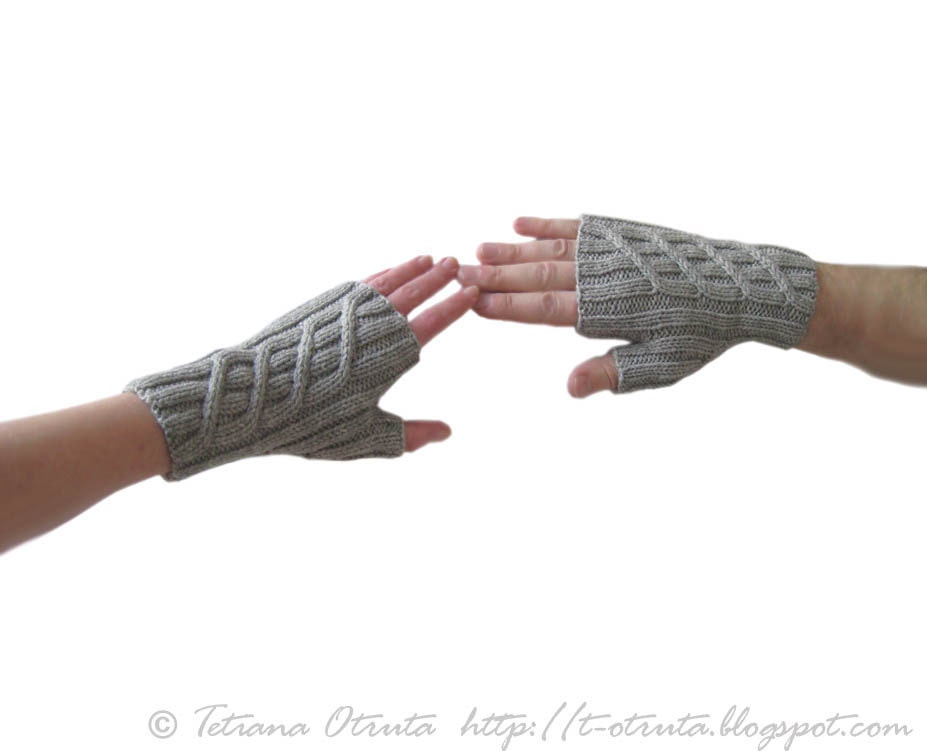 Hand knit fingerless gloves in silver gray, gift for men, unisex accessory