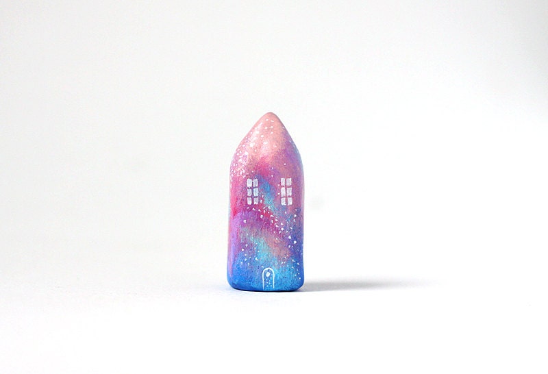Little galaxy clay house - purple, pink, light blue