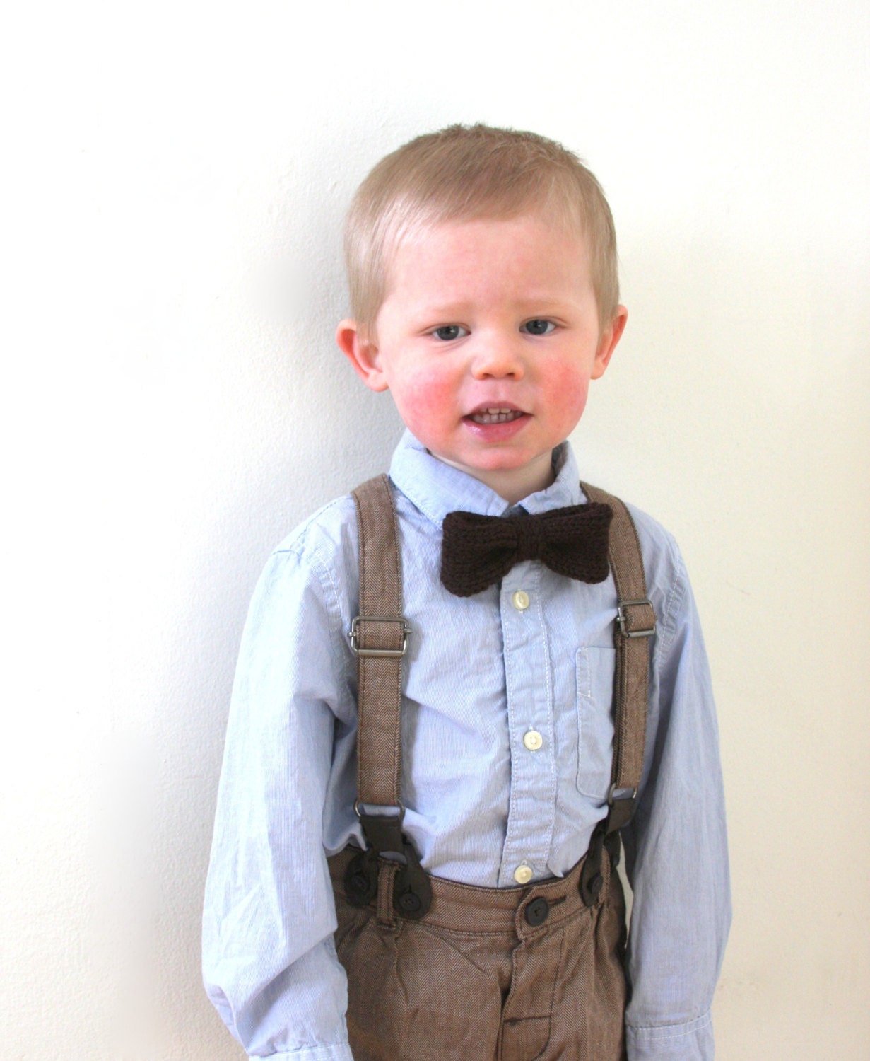 Boys Bow Tie - Boys Brown Bowtie - Adjustable Bow tie - Toddler Bow Tie - Hand Knit Brown Wool Boys Bow Tie