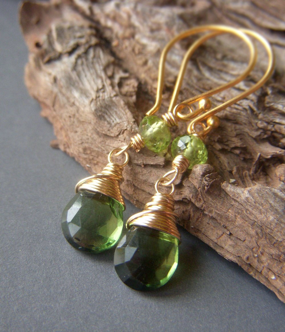 Bi-Color Quartz Briolette Earrings on Gold with Peridot . Citrine and Green Wirewrapped Dangle Gemstone . Forest Fern