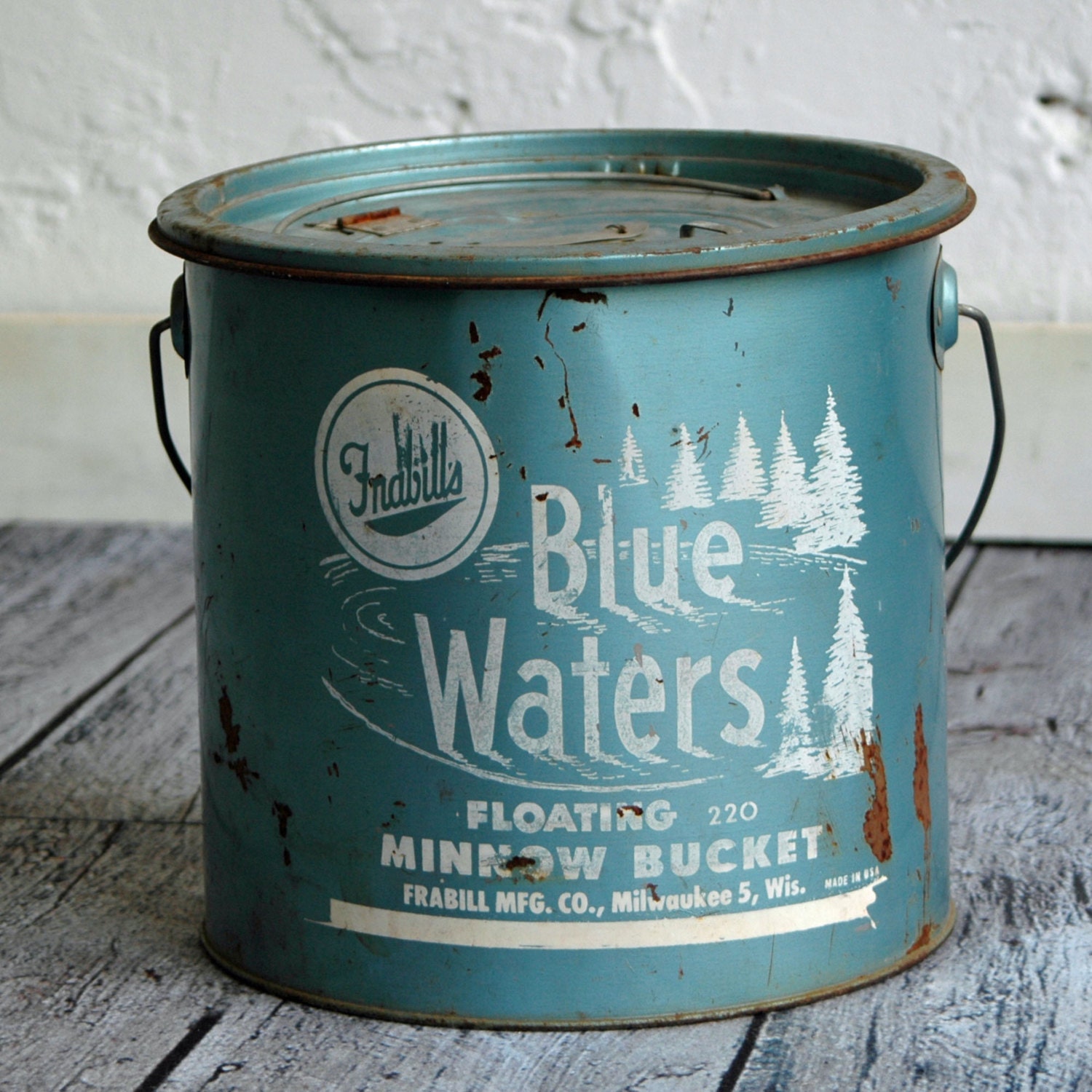 Vintage Minnow Bucket Blue Waters