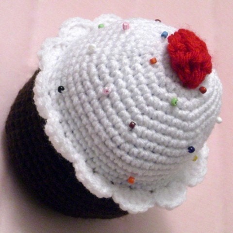 Crocheted and beaded pin cushion cupcake BIG size