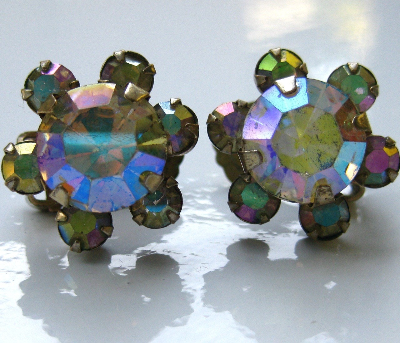 50s Aurora Borealis Rhinestone Snowflake Clip On Earrings