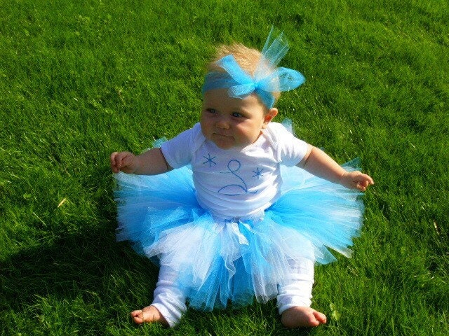 Snow Princess Christmas Tutu. Sizes newborn- 6 years. Free headband .Winter tutu