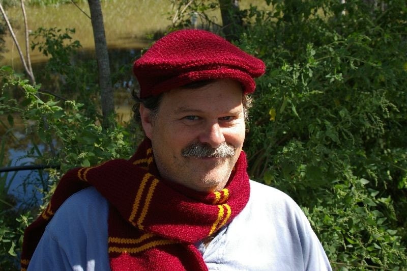 Bernard in Garter -  English Ivy Driving Jeff Flat Cap -Knitting  Pattern -  Knit in 1 piece  Make one, a great gift for any occassion