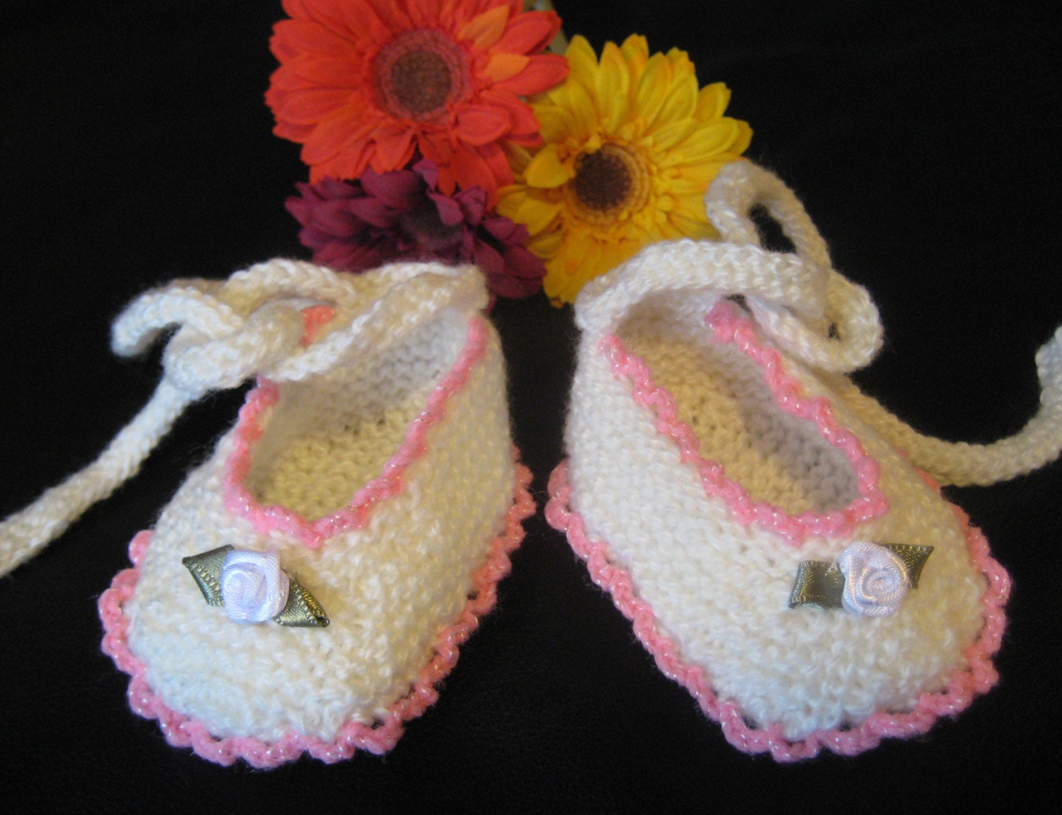 Hand Made Knit Baby Girls BOOTIES/SHOES/sleepers, sz0-6M