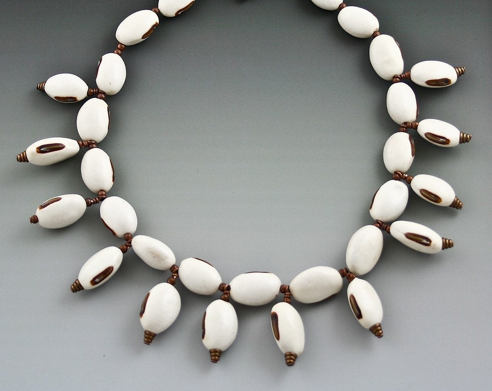 Natural Bean Necklace - Eco-Friendly - Ethnic