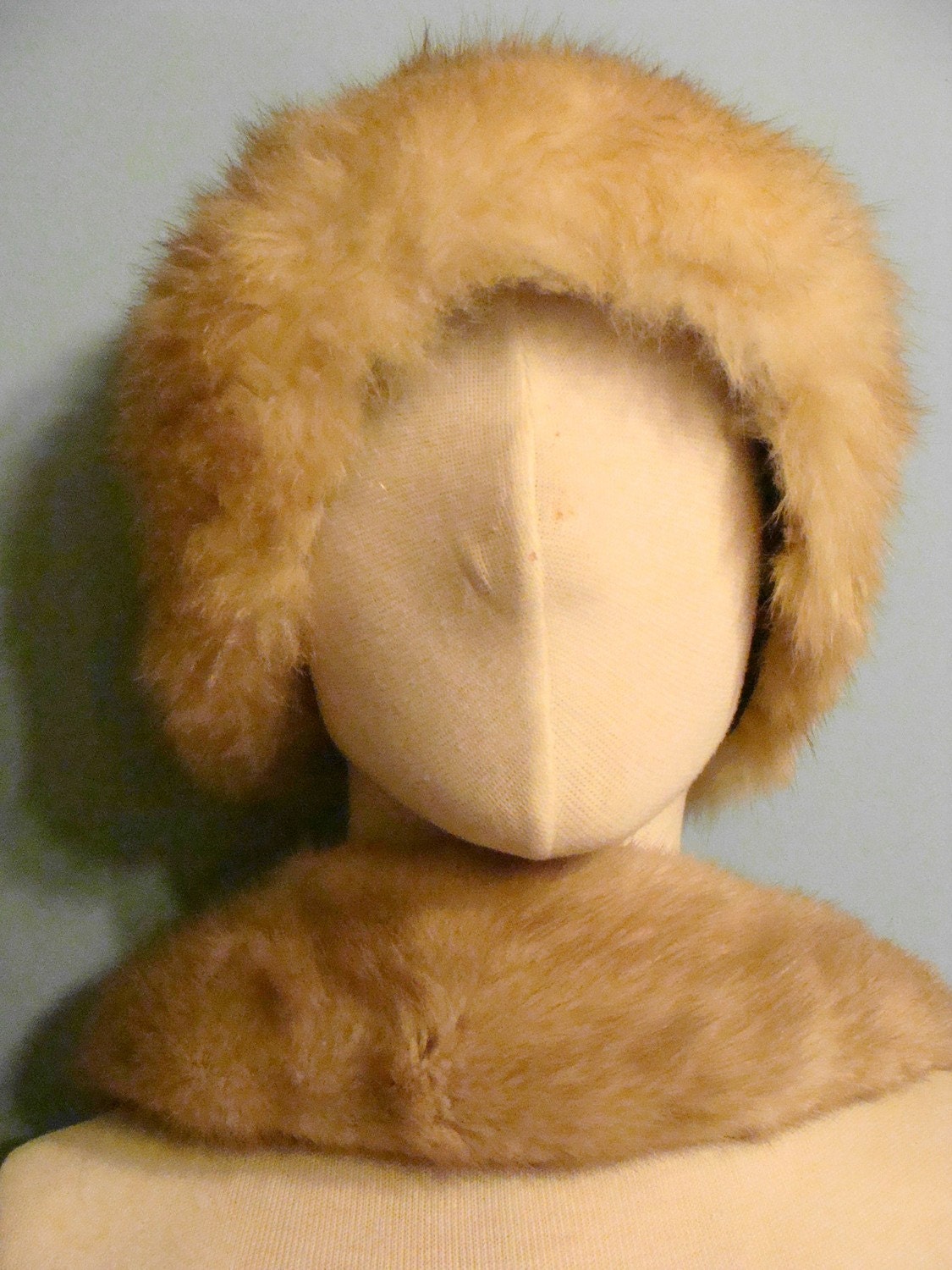 Vintage cream and brown fur hat and scarf set