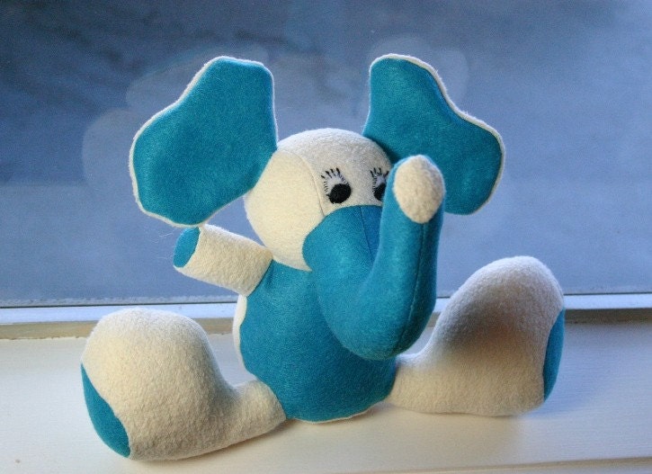 Organic Turquoise Ellie Stuffie