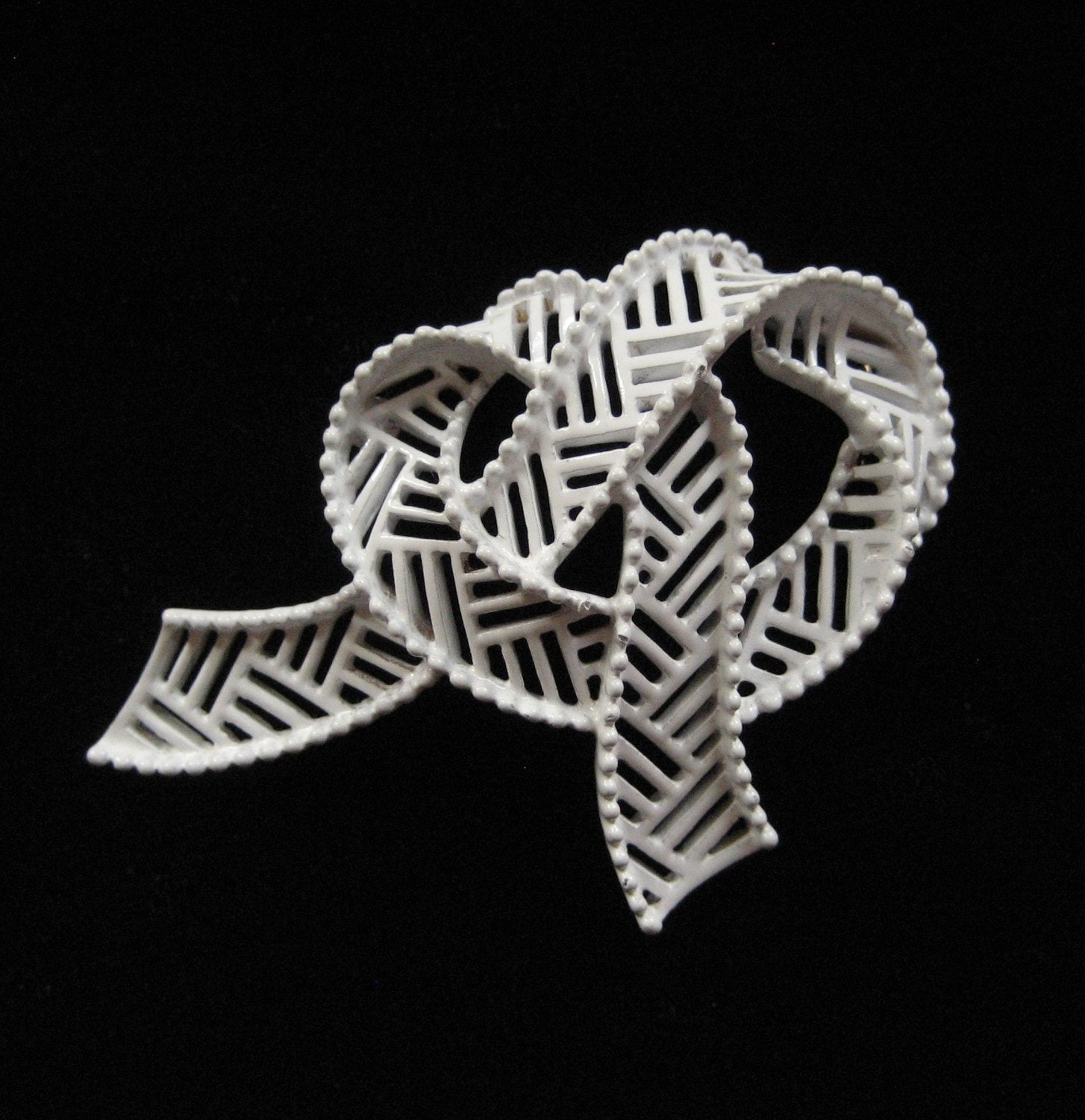 Crown Trifari White Enamel Ribbon Brooch