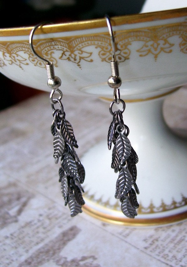 Dangle Earrings with Gunmetal Leaves