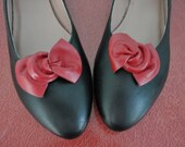 vintage shoe clips 80s red ruched