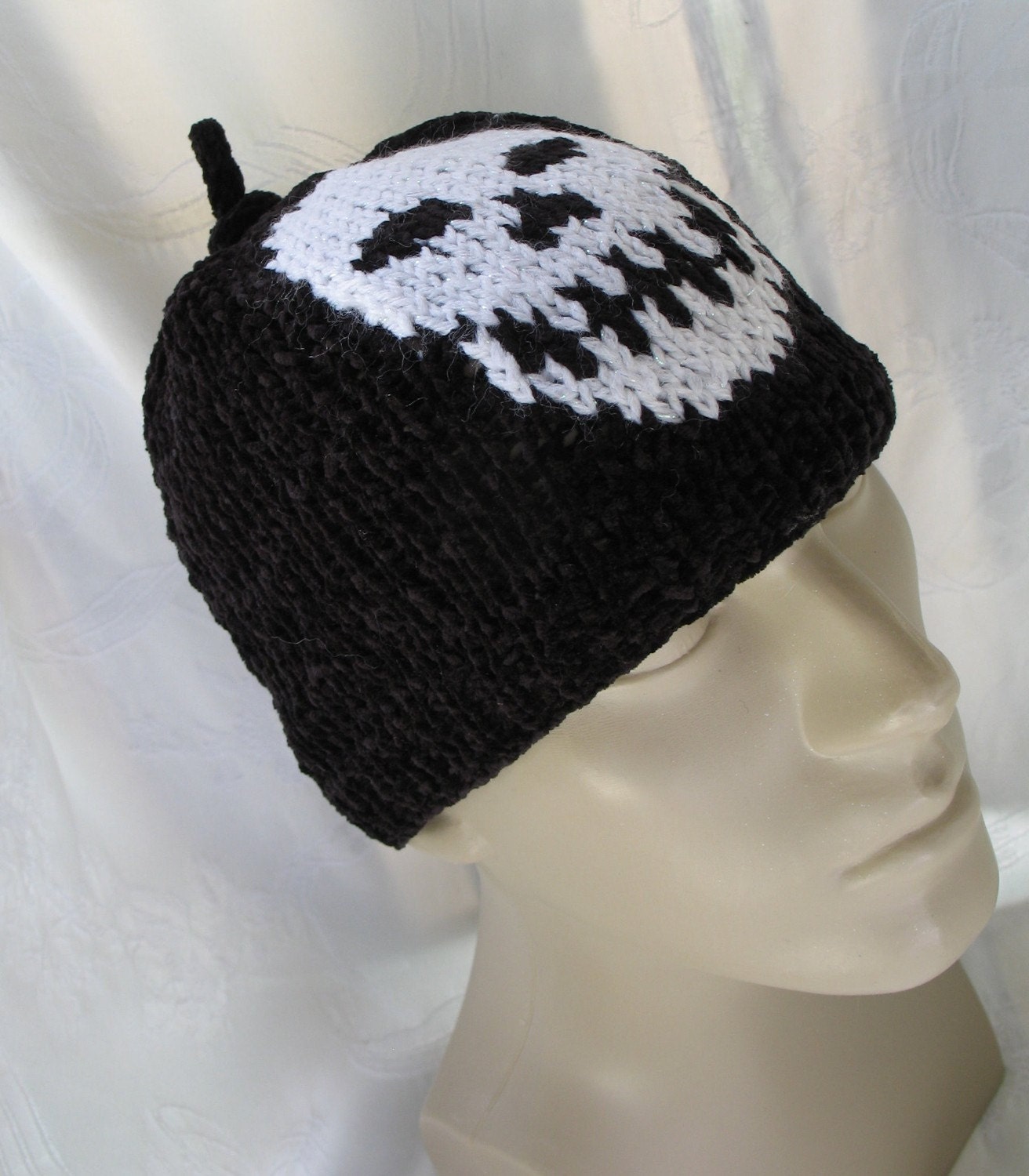 SKULL - CAP  -  Beanie - Adult Medium