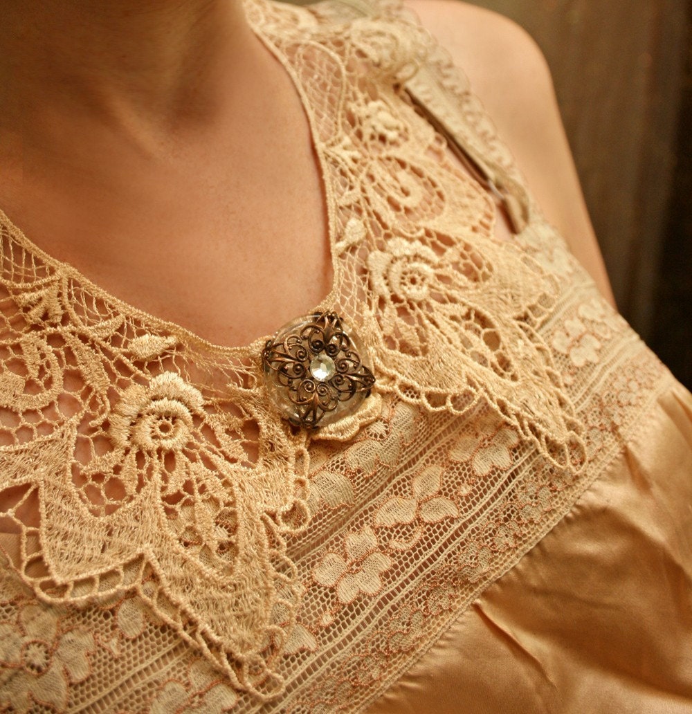Sarah Delicate Venice Lace Necklace in Ecru by TinaEvaRenee