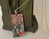 Quilt Jewelry Necklace in Crystal Glass