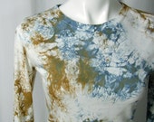 Water Crystals Bamboo Tee in Wedgewood and Golden Bronze (small)