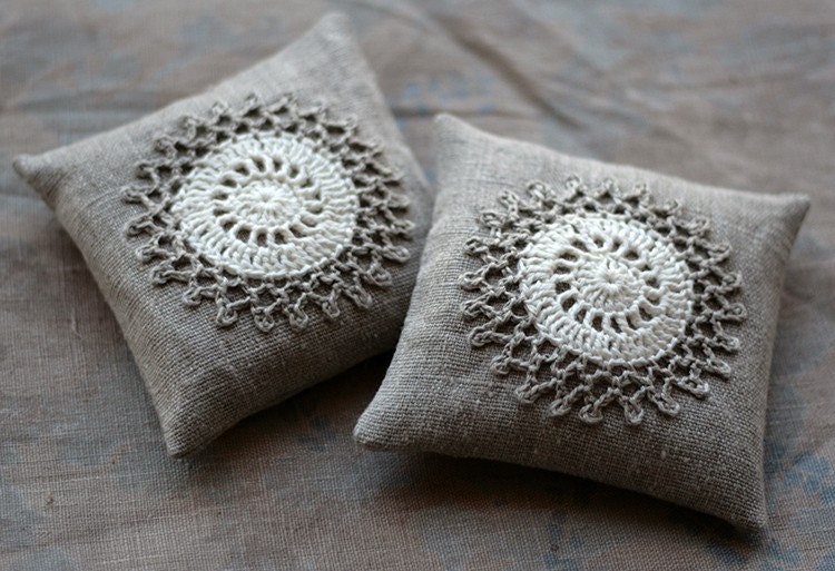 Lavender sachets -- crochet motif -- set of 2