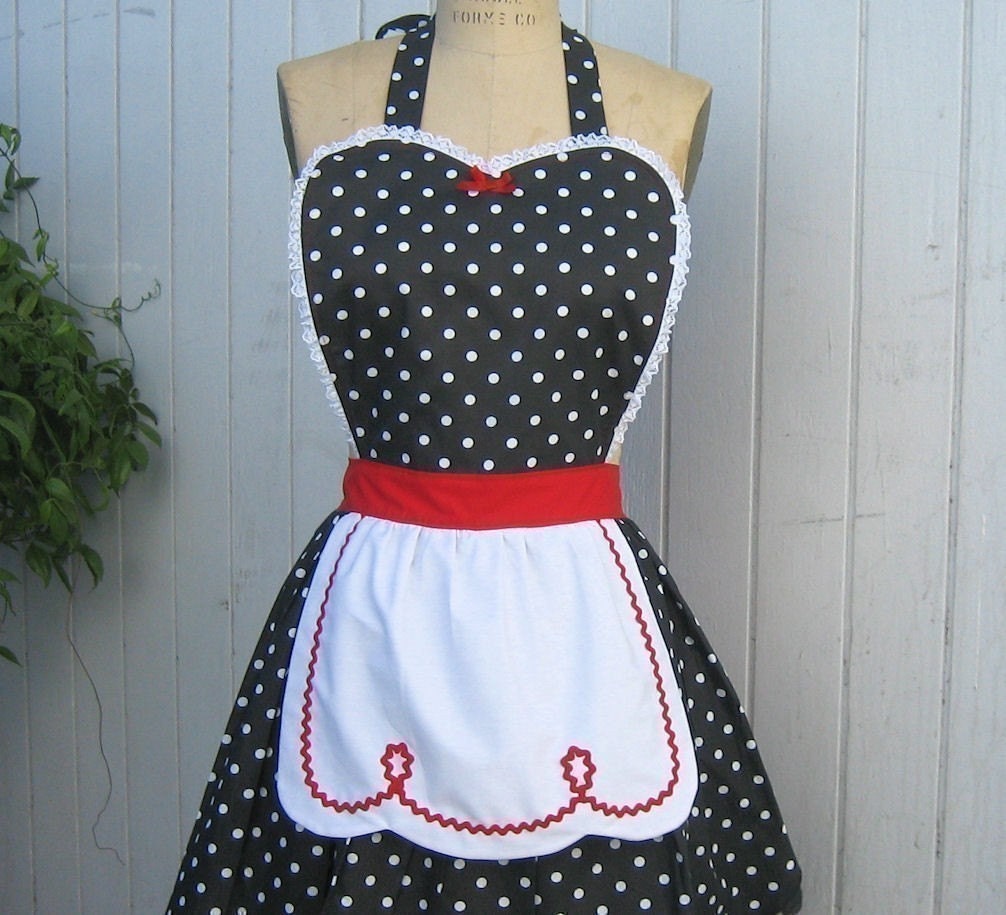 retro apron I LOVE LUCY .... retro red black polka dot full apron fifties sexy hostess gift vintage inspired flirty womens apron - loverdoversclothing