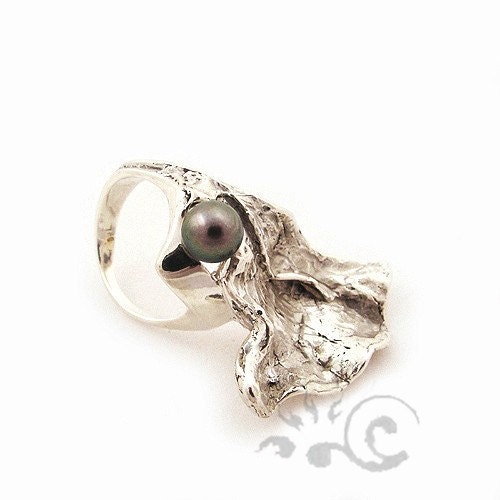 Ring Leaf with Japanese cultured  pearl