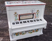 Vintage Toyo Player Piano Music Box with Cute Kids, Electric Guitar and Flowers