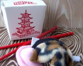Glamour Puss - 3 Plush Catnip Fortune Cookies