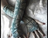 Cathedrals in Moss Arm Warmers - Forest Green & Cream Stained Glass Cotton Burnout - Gothic Tribal Goth Yoga Cycling Celtic Emo Vampire Noir