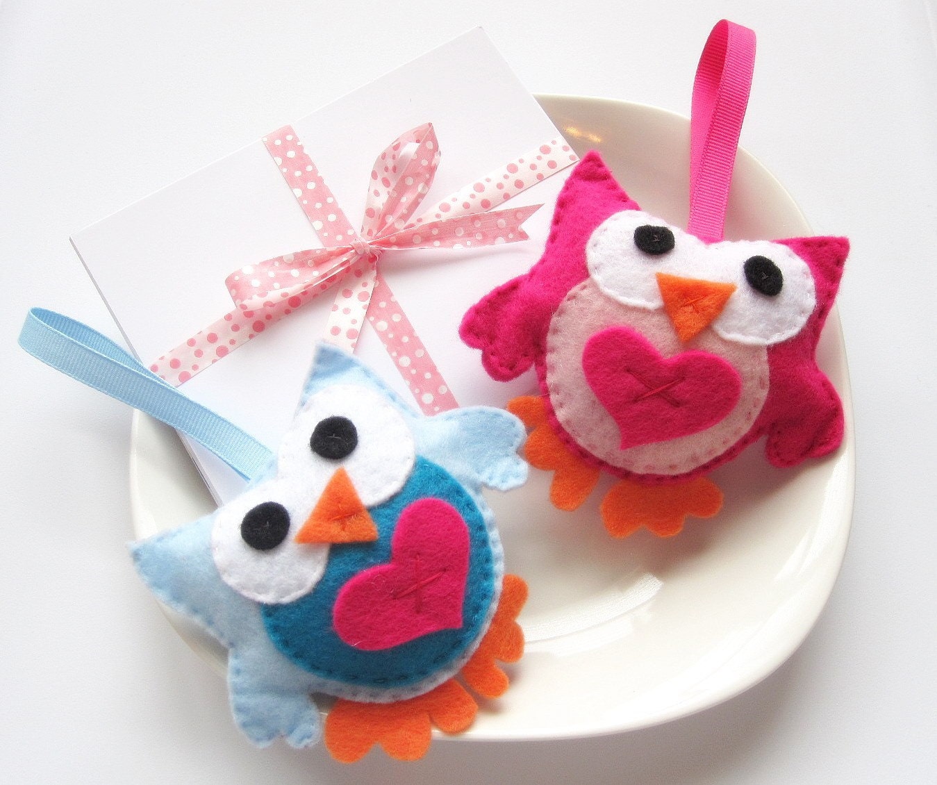 2 Felt owls, two cute pink and blue owls