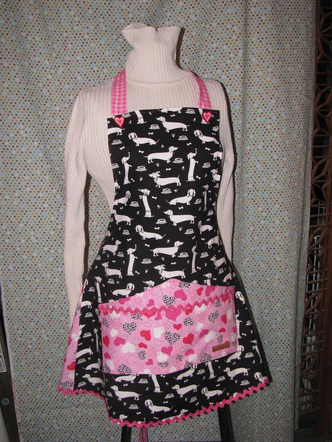 Apron - Dachshund theme - hearts, love (APR082) by Happy Campers of the South